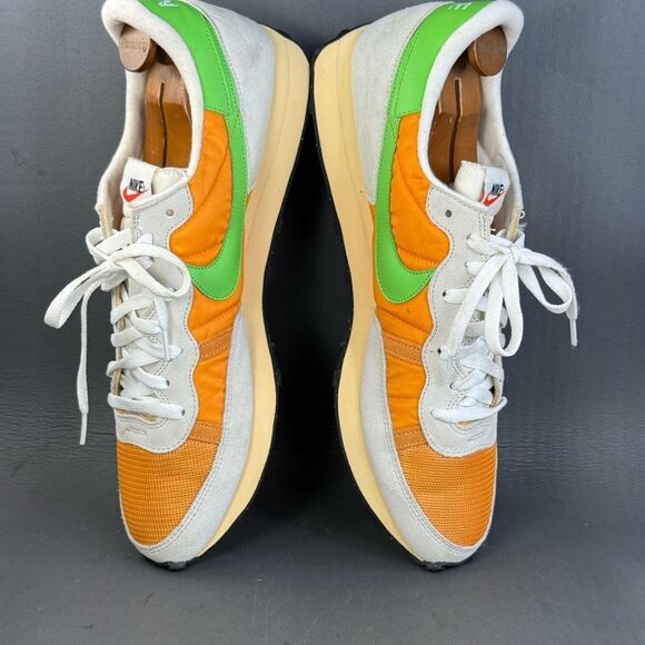 nike challenger og kumquat